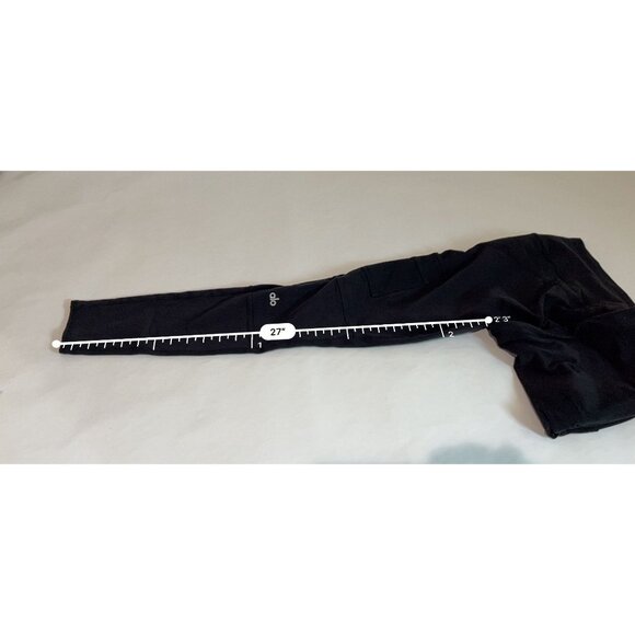 ALO Yoga High Waist Cargo Leggings in Black - Picture 6 of 8
